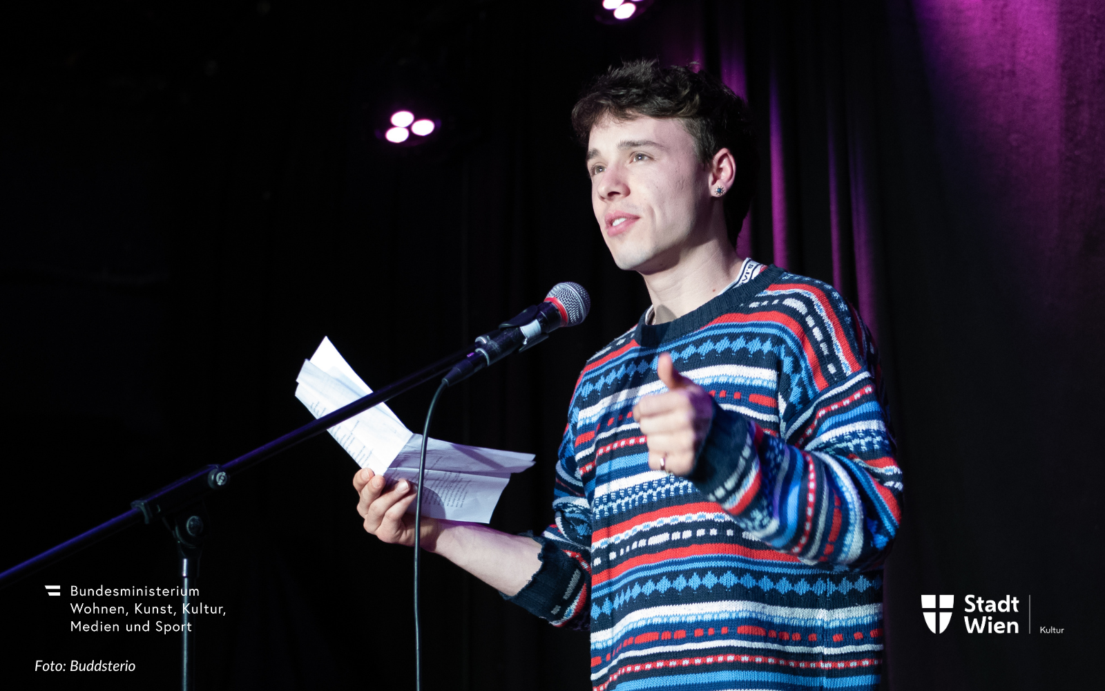 Ein Ganz Normaler Poetry Slam